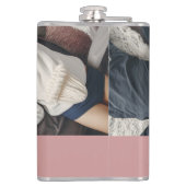 写真パーソナライズされたと名前ほこりっぽいバラピンク フラスク (裏面)
