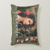 写真パーソナライズされたと文字のコラージュ卒業生 アクセントクッション (正面(垂直))