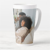 写真パーソナライズされたと文字 カフェラテマグ (右アングル)