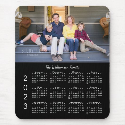 写真パーソナライズされた名ブラック2023カレンダー マウスパッド (正面)