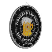 写真パーソナライズされた名醸造所バーブラック ダーツボード (正面左)