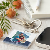 写真パーソナライズされた名(濃青モダン) キーホルダー (正面右)