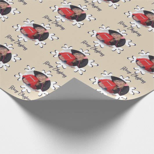 写真パーソナライズされた雪の結晶メリークリスマス ラッピングペーパー (角)