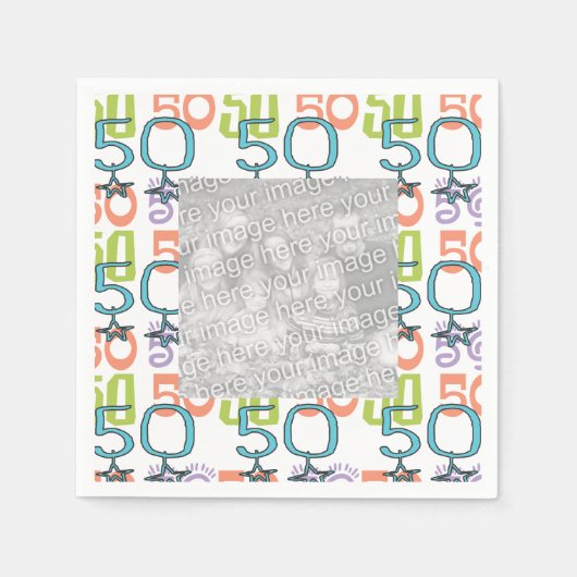 写真パーソナライズされた50カラフルth誕生日パーティー スタンダードカクテルナプキン (正面)