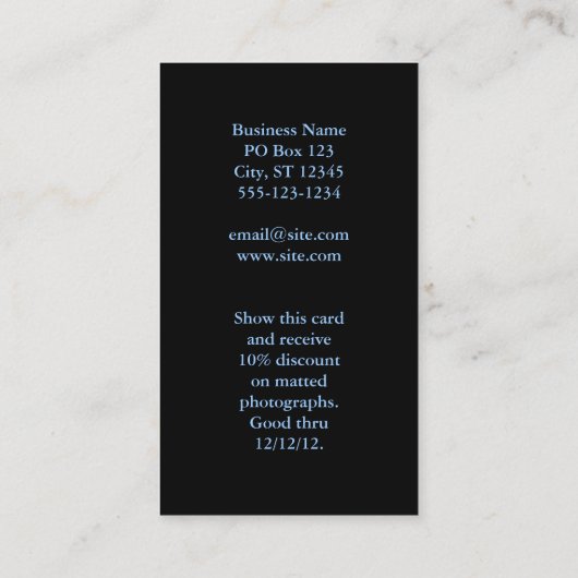 写真ポートレート縦黒 名刺 (裏面)