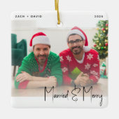 写真ミニマルとLGBTQメリーブラックスクリプト セラミックオーナメント (正面)