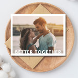 写真ミニマルタイポグラフィ結婚式の日付の保存 案内ポストカード<br><div class="desc">招待状の友人と家族は、この結婚タイポグラフィ"より良い一緒にモダン"デザイン写真を保存する日付はがき。表カスタマイズに写真を貼り、カードの裏側に詳細を追加。</div>