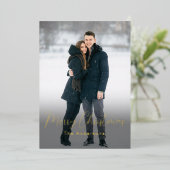 写真メリーモダンクリスマス家族の名前金ゴールド 箔シーズンカード (立ち正面)