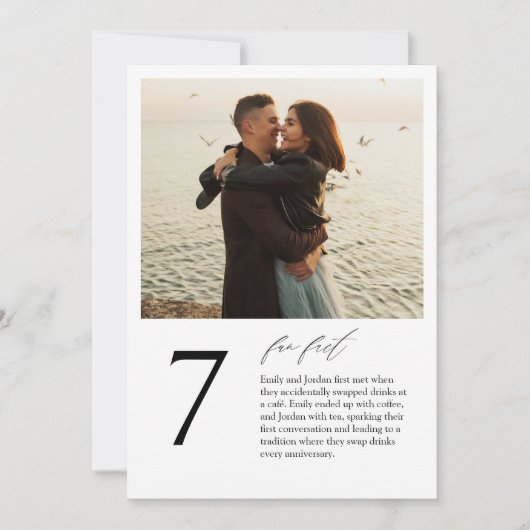 写真モダンとおもしろいのファクトを持つテーブル番号カード 招待状 (正面)