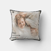 写真モダンと最も重要な事項前向き引用文 アウトドアクッション (正面)