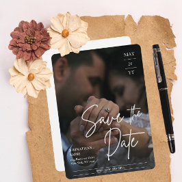 写真モダンのウェディングの日付を保存