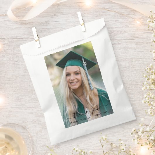 写真モダンのエレガント卒業 フェイバーバッグ (クリップ留めされた状態)