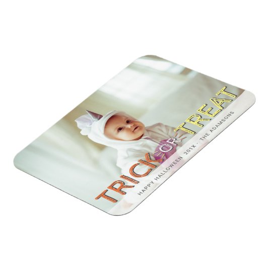 写真モダンのハロウィーンをトリックまたは治療する マグネット (左側)