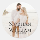 写真モダンの日付を保存パーソナライズされたする ラウンドシール (正面)