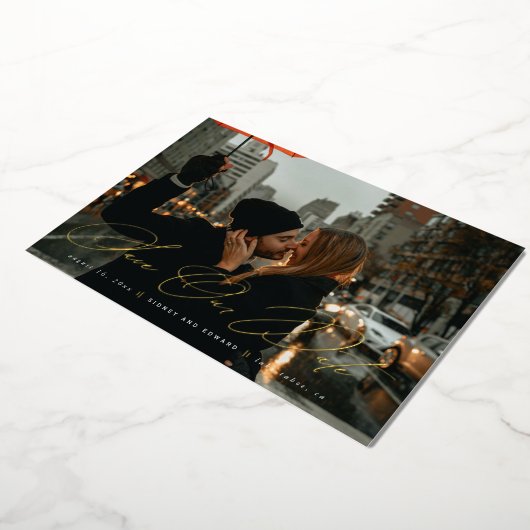 写真モダンの日付トレンディースクリプトの保存 箔招待状 (回転した状態)