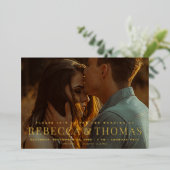 写真モダンの結婚バラ金ゴールド 箔招待状 (立ち正面)