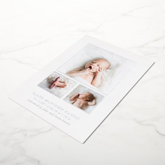 写真モダンコラージュのエレガント誕生の発表 箔招待状 (回転した状態)