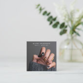 写真モダンネイルアーティスト美しいサロンQRコード スクエア名刺 (スタンド正面)