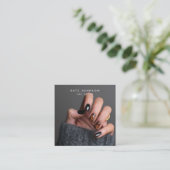 写真モダンネイルアーティスト美しいサロンQRコード スクエア名刺 (スタンド正面)