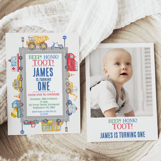 写真モダンボーイズ道路交通の最初の誕生日 招待状