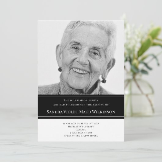 写真モダンミニマルお祝い 招待状 (スタンド正面)