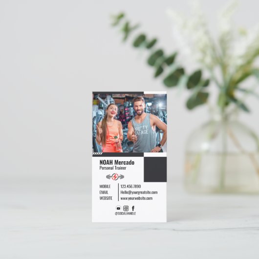 写真モダン付きパーソナルトレーナーフィットネス 名刺 (スタンド正面)