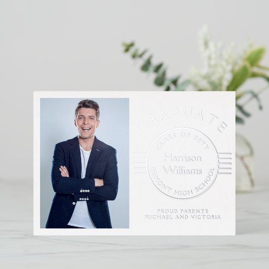 写真モダン卒業生シルバー 箔招待状 (立ち正面)