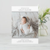 写真モダン少女の誕生のお知らせ 招待状 (スタンド正面)