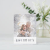 写真モダン文字オーバーレイ結婚式の日付を保存 案内ポストカード (スタンド正面)