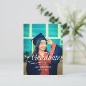 写真モダン独身のシンプルスクリプト卒業カード ポストカード (スタンド正面)