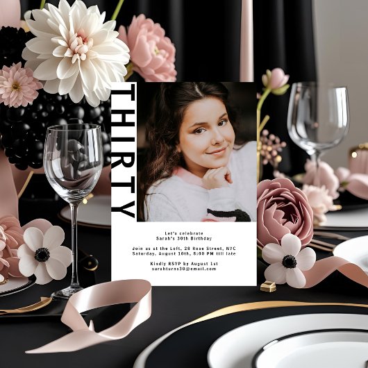 写真モダン30th誕生日招待状クリーン・ホワイト 招待状
