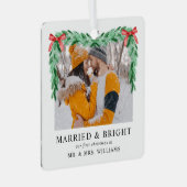 写真モダンMarried & Bright Christmas Newlywed メタルオーナメント (正面右)