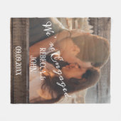 写真ユニーク素朴カップル婚約したよ  フリースブランケット (正面(横))