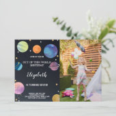 写真付きのブラックアウトオブスペースの誕生日招待状 招待状 (スタンド正面)