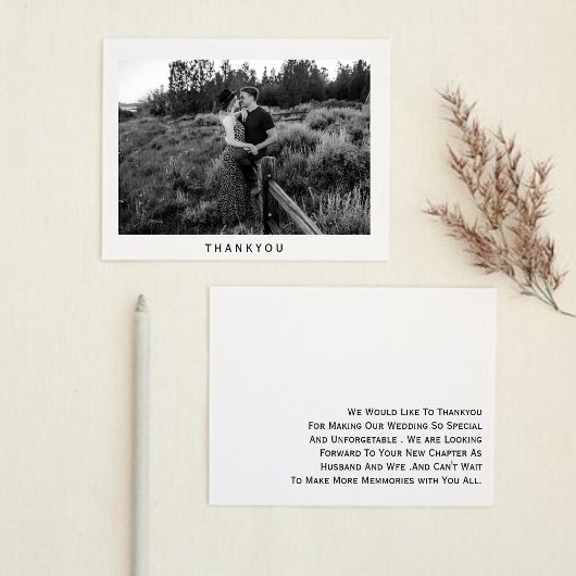 写真付きのミニマルな結婚式のお礼カード 招待状