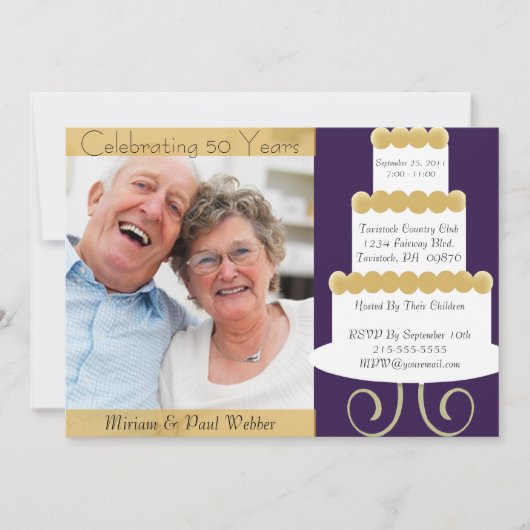 写真付きのユニークな50周年招待状（ゴールド） 招待状 (正面)