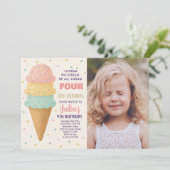 写真付きの編集可能なアイスクリームの誕生日招待状 招待状 (スタンド正面)