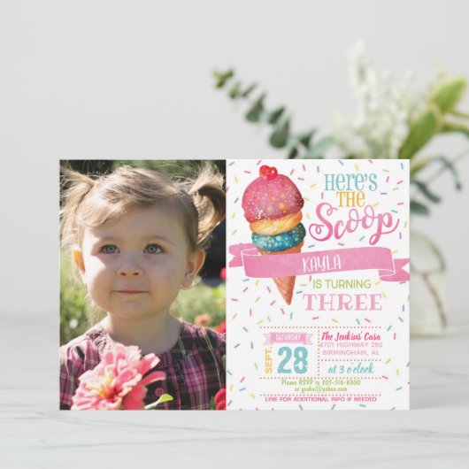 写真付きスクープ誕生日招待状 招待状 (スタンド正面)