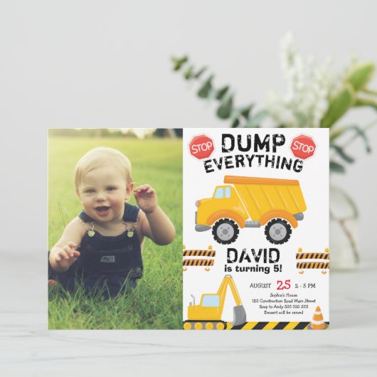 写真付き黄色のトラック建築誕生日をダンプ 招待状 (スタンド正面)