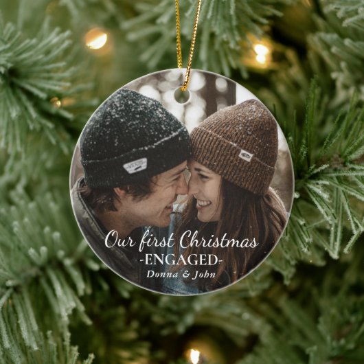 写真初めてのクリスマスス婚約したお洒落ト セラミックオーナメント (ツリー)
