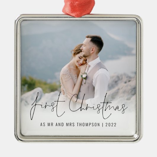 写真初めてのクリスマスミセス・ネーム・イヤー メタルオーナメント (正面)