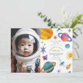 写真宇宙飛行士の周りの最初の旅1日の誕生日 招待状 (スタンド正面)
