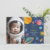 写真宇宙飛行士の周りの最初の旅1日の誕生日 招待状 (スタンド正面)