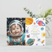 写真宇宙飛行士の周りの最初の旅1日の誕生日 招待状 (スタンド正面)