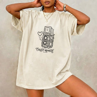 写真家の人へのヴィンテージカメラのメモリーの引用ユニセックスTシャツ Tシャツ