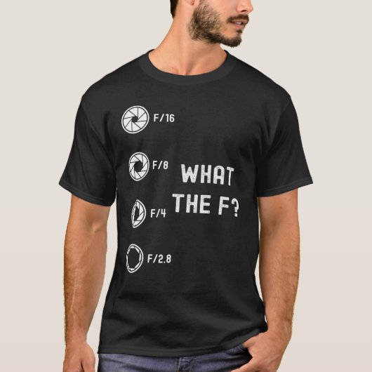 写真家の撮影カメラ Tシャツ (正面)