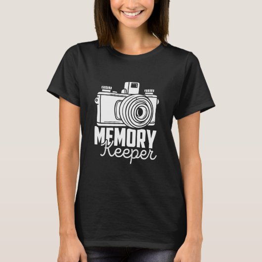 写真家は記憶保持者 Tシャツ (正面)