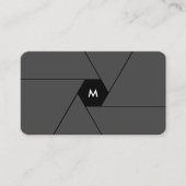 写真家イニシャルダークグレーシャッターレンズモダン 名刺 (正面)