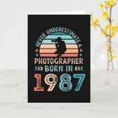写真家生まれ1987年40歳の誕生日ギフト カード (黄色い花)