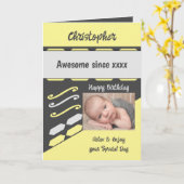 写真年名マイルストーンの誕生日グレーを追加 カード (黄色い花)